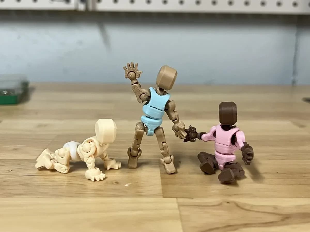 Bébé 13 - Dummy 13 Échelle Bébé - Beta