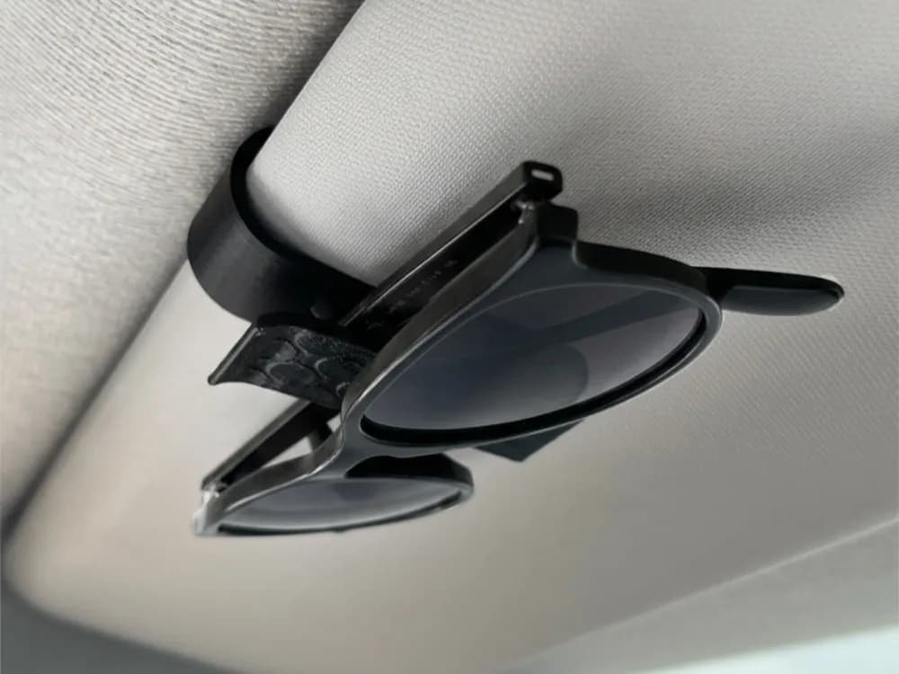 Porté lunette pare soleil 