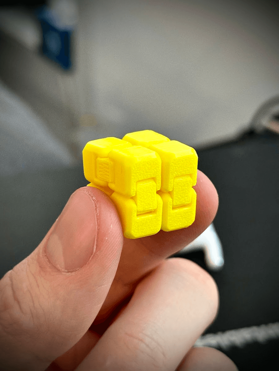 Mini Anti-Anti-stress Cube - Image 3