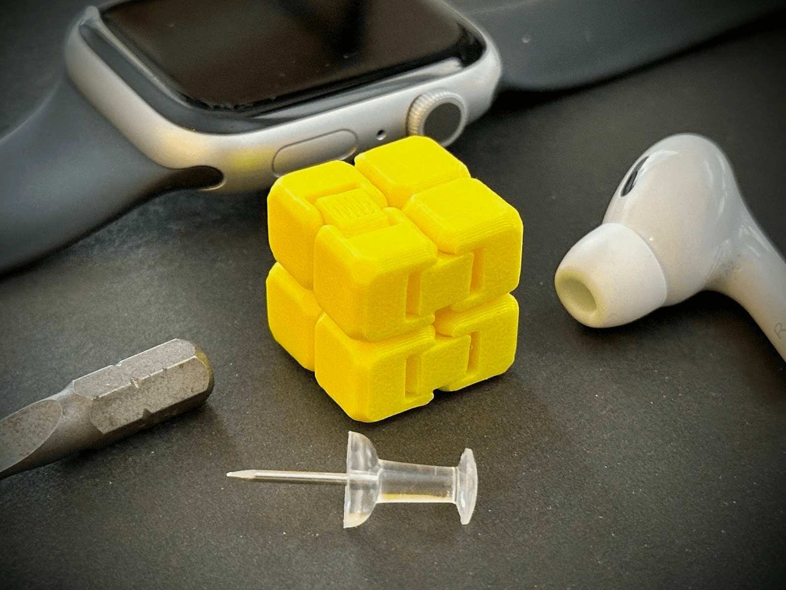 Mini Anti-Anti-stress Cube - Image 2