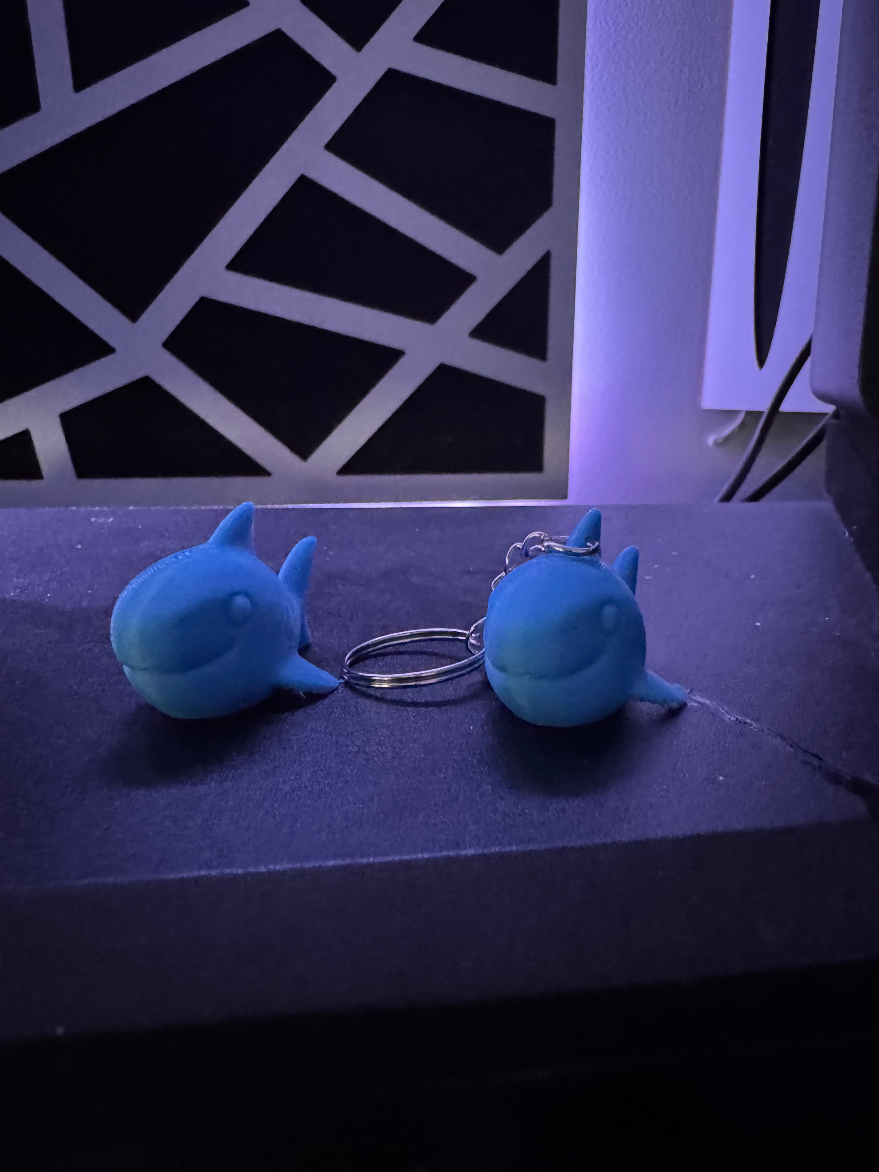 Mini Requin Bureau Figurine Or Porte-clés - Image 5