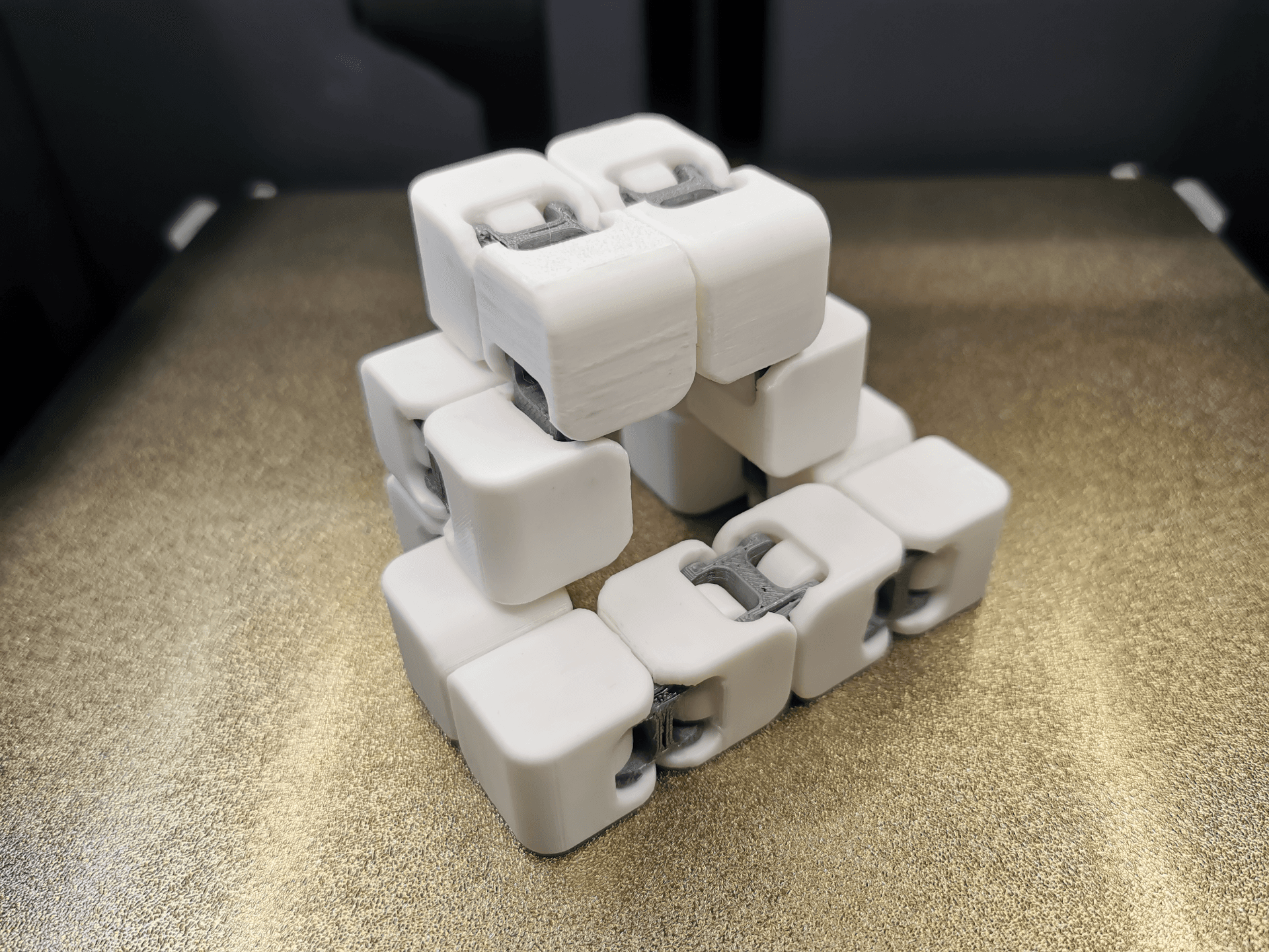 Clicking Kobayashi Anti-Anti-stress Cube - Image 5