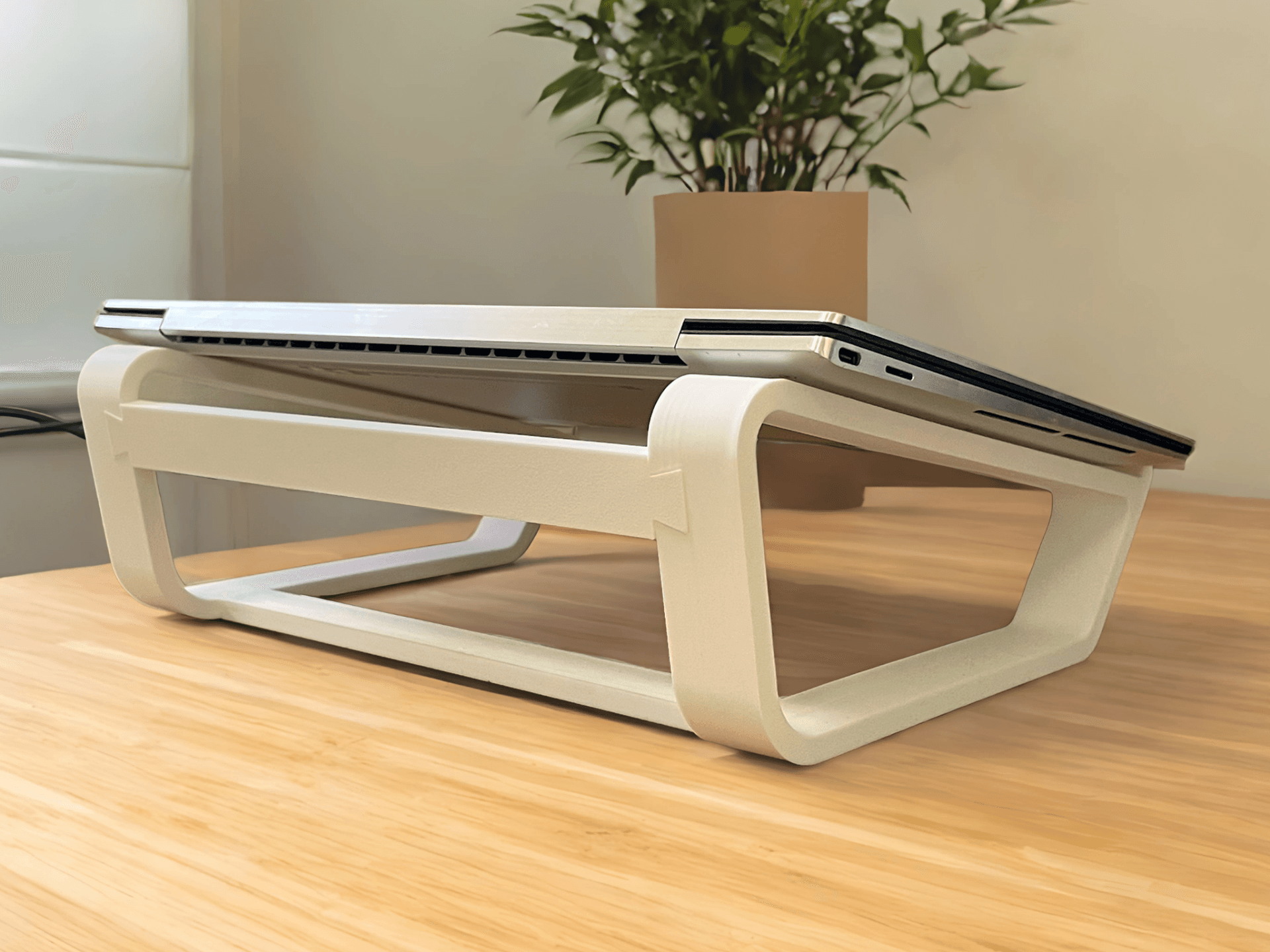 Sleek Laptop Riser - Image 2