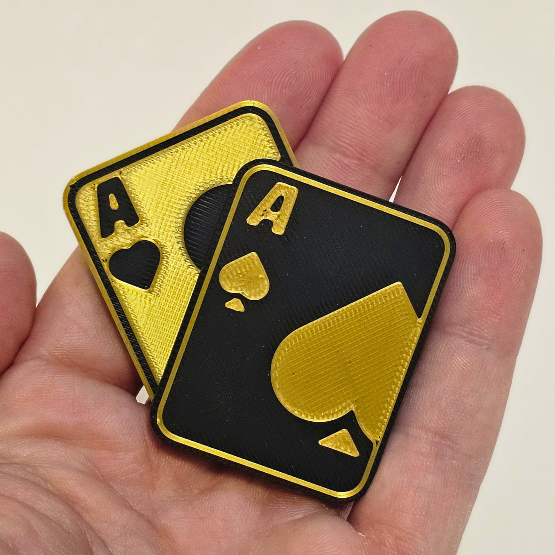 Pocket Aces - A Magnétique Anti-Anti-stress Jouet - Image 4