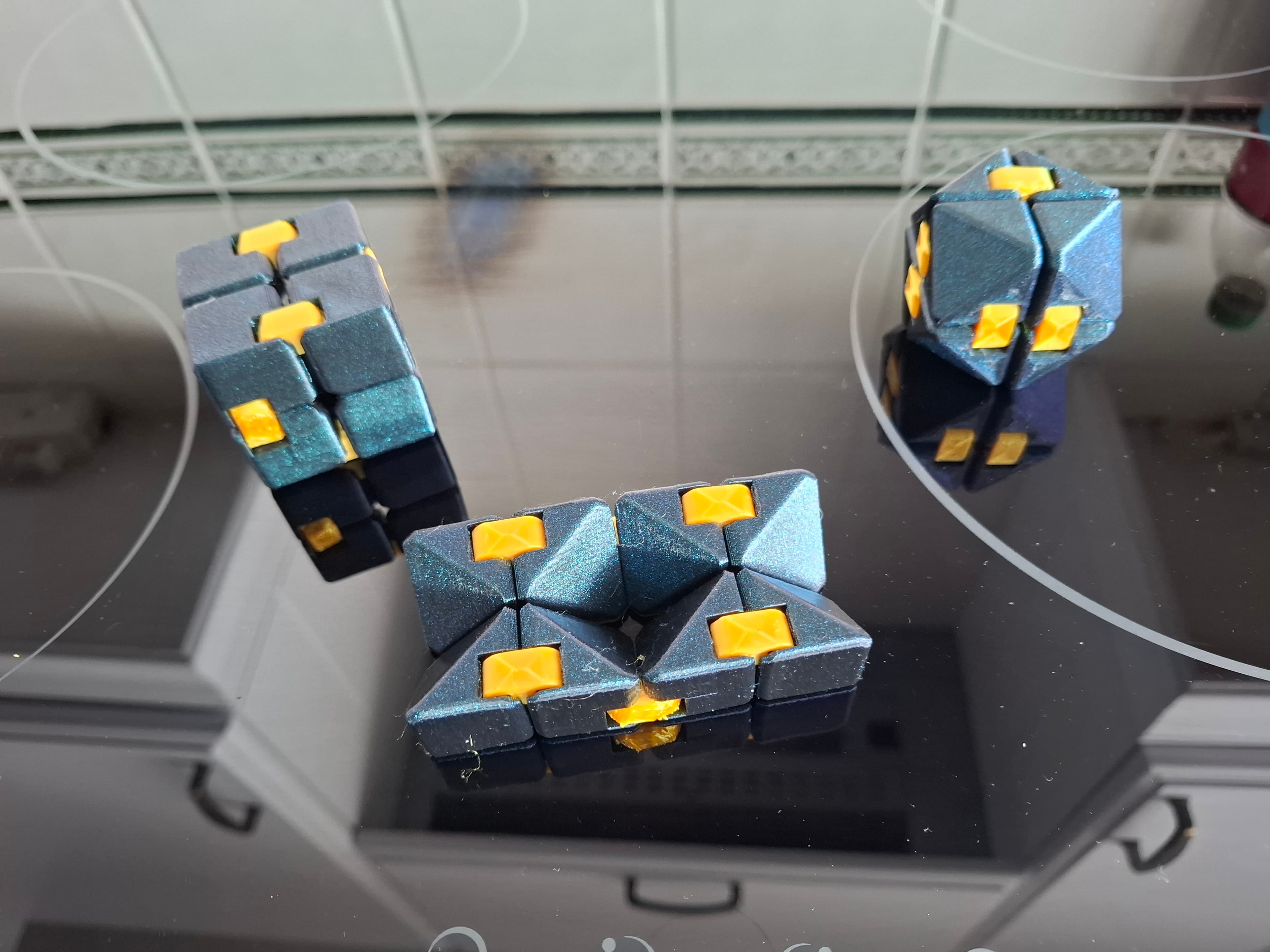 Infini Triangle Cube Anti-Anti-stress Jouet - Image 4